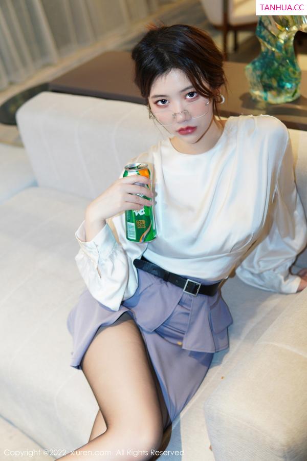   [XiuRen]高清写真图 2022.12.22 No.6028 奈奈子 新人美腿第20张图片